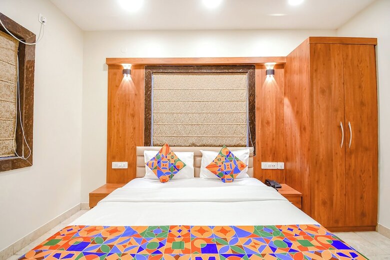 Fabhotel Dreamworld Residency