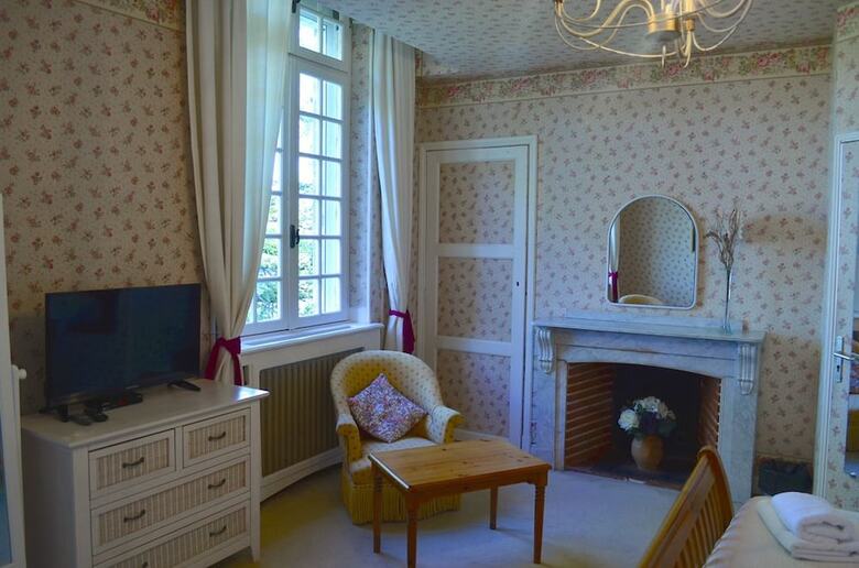 Chateau Du Puits Es Pratx