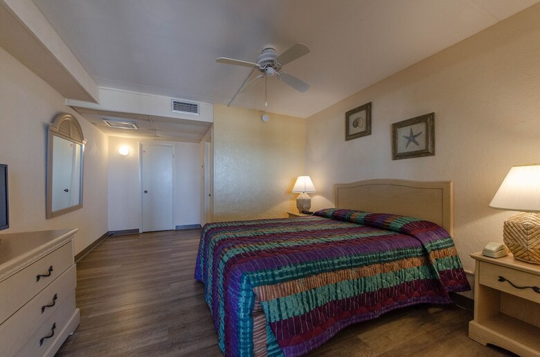 Royal Hawaiian Motel