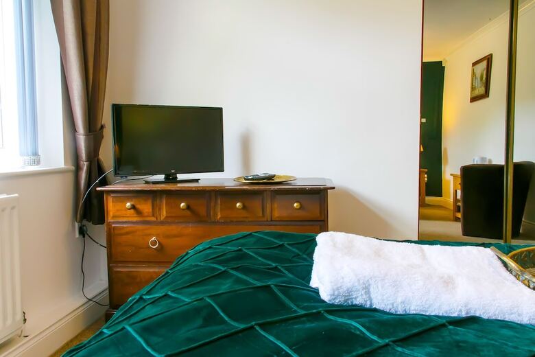Hotel Mayfield Apartments
