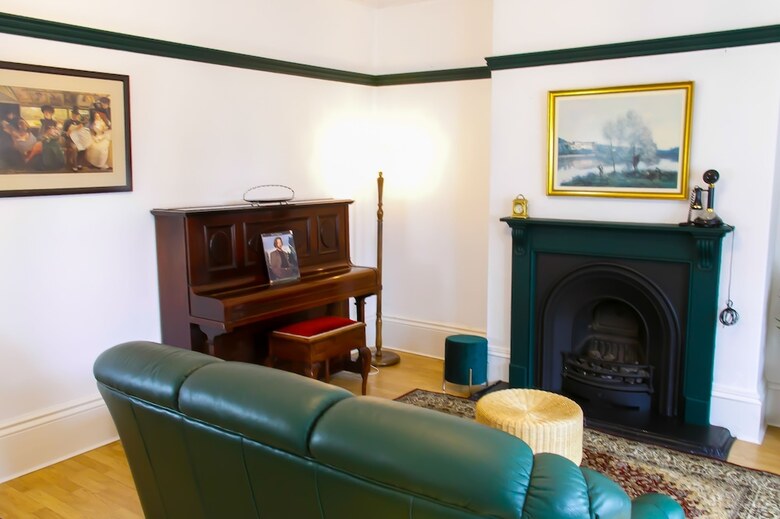 Hotel Mayfield Apartments