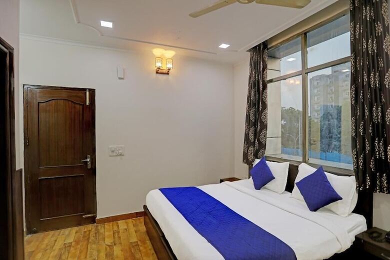 Hotel Grand Tushar