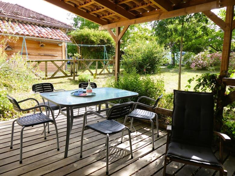 Roulotte Et Gite En Drome Provencale