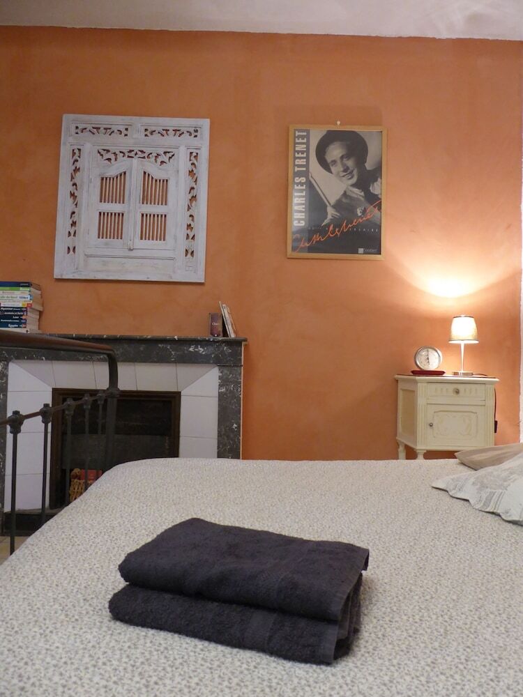 Roulotte Et Gite En Drome Provencale
