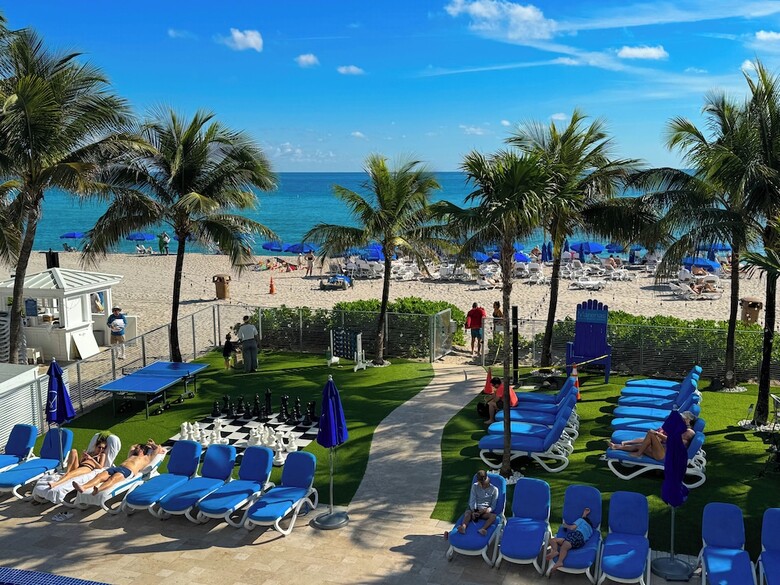 Aparthotel Marenas Beach Resort