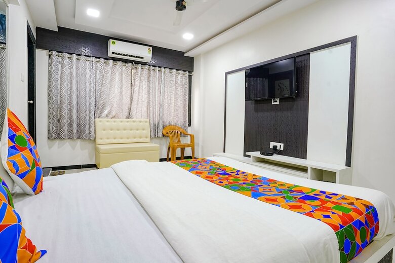 Hotel Fabexpress Rajmahal