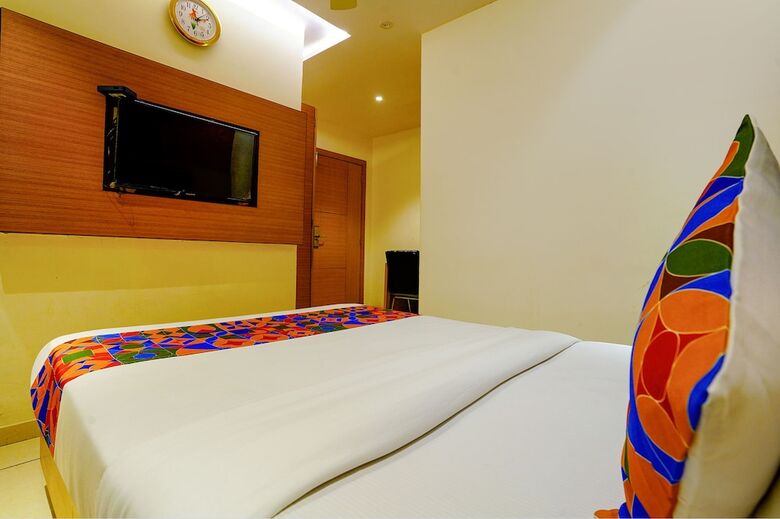 Fabhotel Hindustan Residency