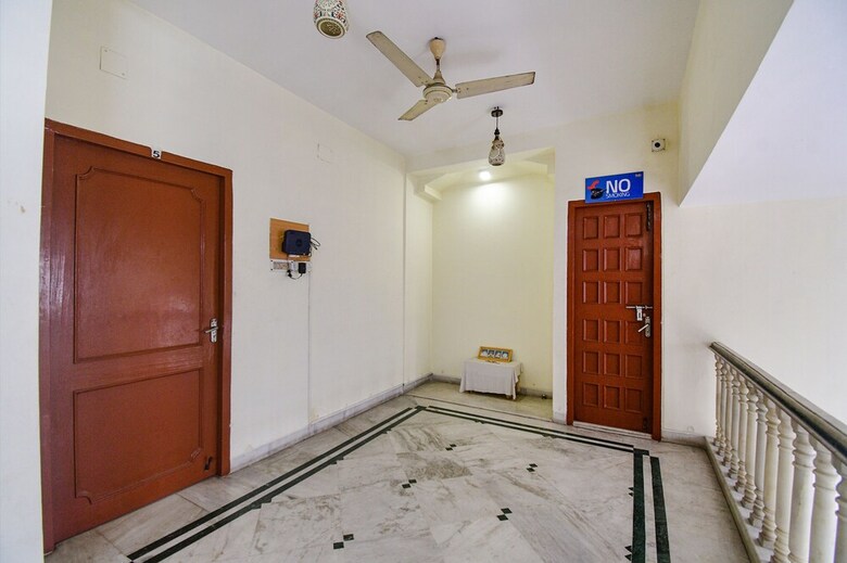 Hotel Fabexpress Ullash Residency