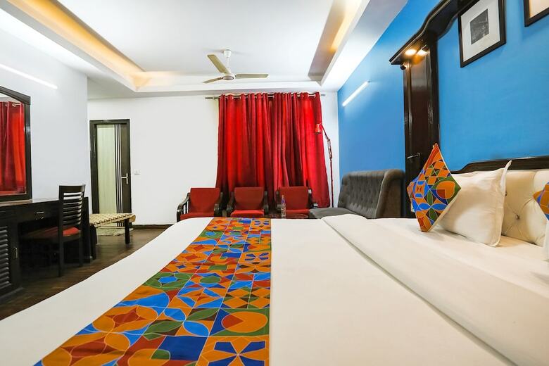 Fabhotel Veetara