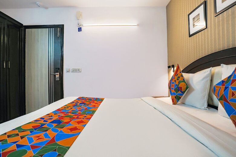 Fabhotel Veetara