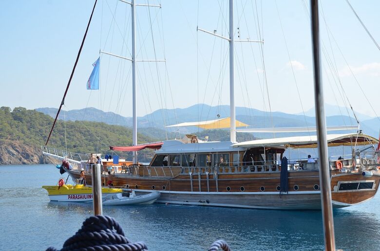 Kaya Yachting