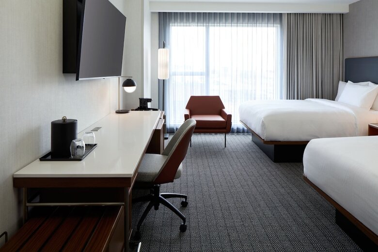 Hotel Courtyard By Marriott Montreal Laval