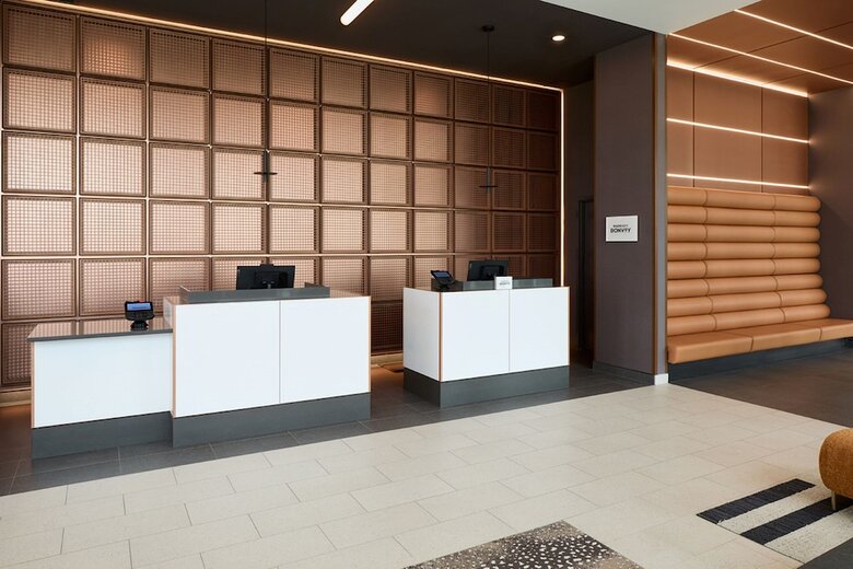 Hotel Courtyard By Marriott Montreal Laval