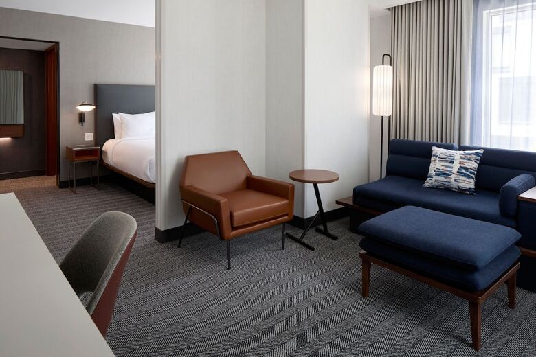 Hotel Courtyard By Marriott Montreal Laval