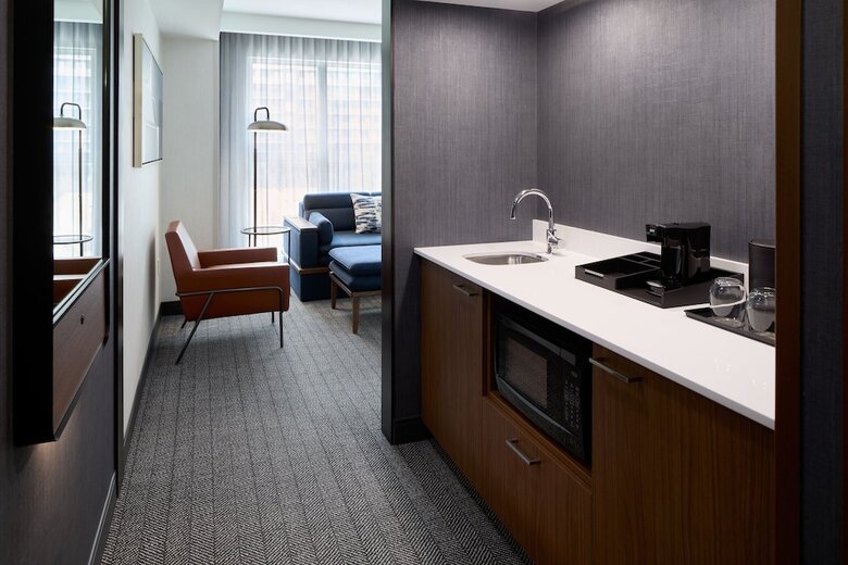 Hotel Courtyard By Marriott Montreal Laval