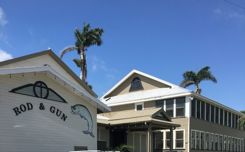 Hotel Rod And Gun Club