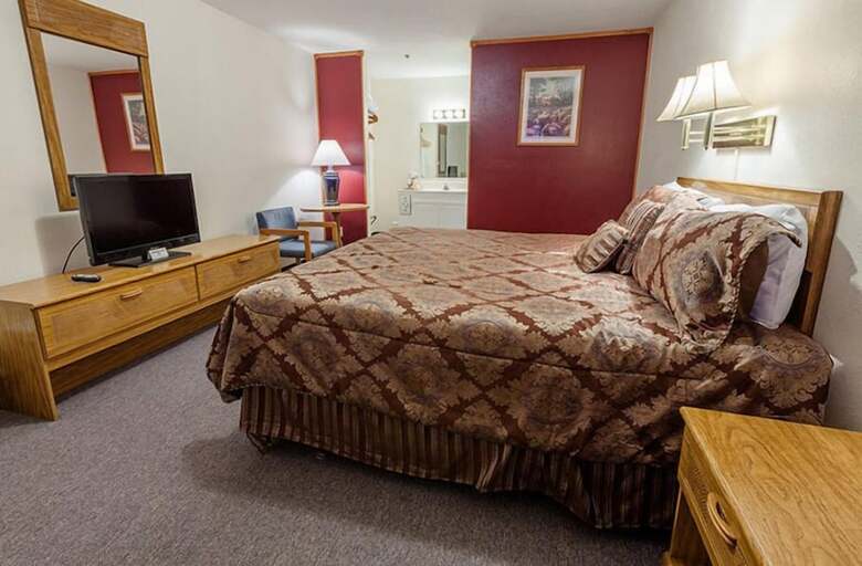 Hotel Maggie Valley Creekside Lodge