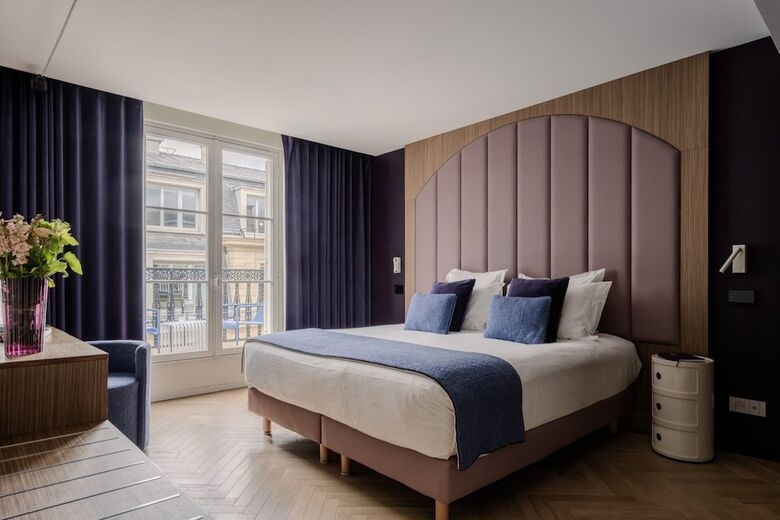 Hotel 1.75 Paris La Source