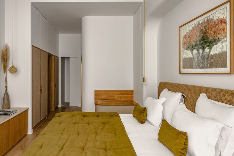 Hotel 1.75 Paris La Source