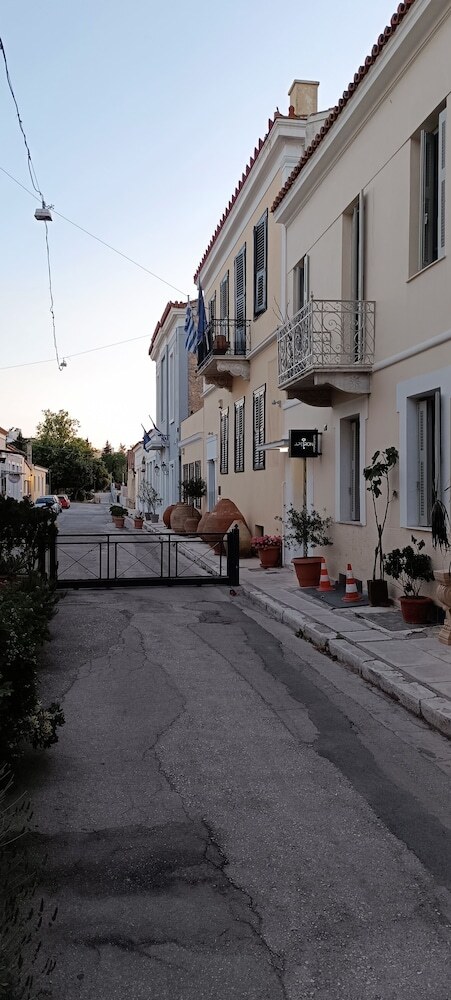 Apeiron Acropolis Suites