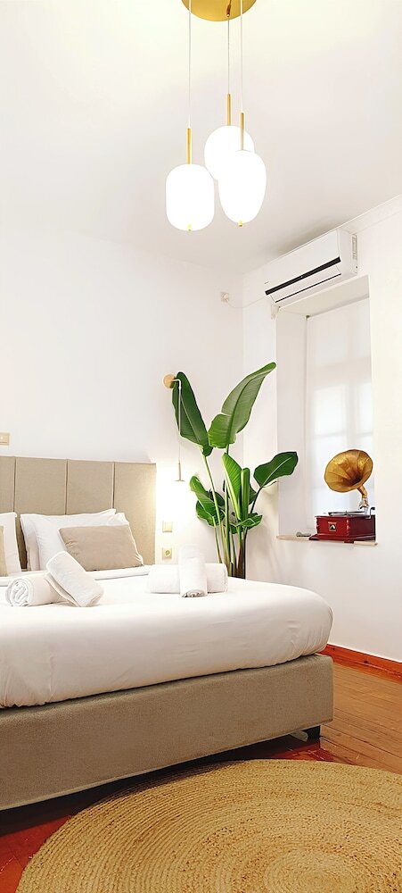Apeiron Acropolis Suites