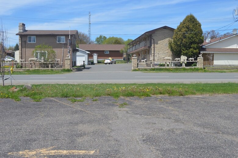 Modern Motel
