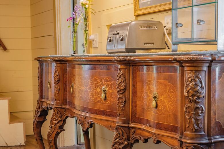 Isaiah Hall Bed & Breakfast Inn