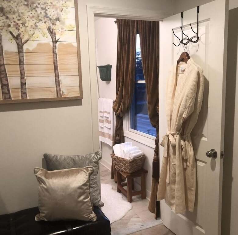 Naomi Bed & Breakfast