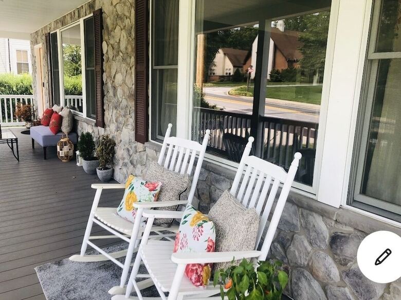 Naomi Bed & Breakfast