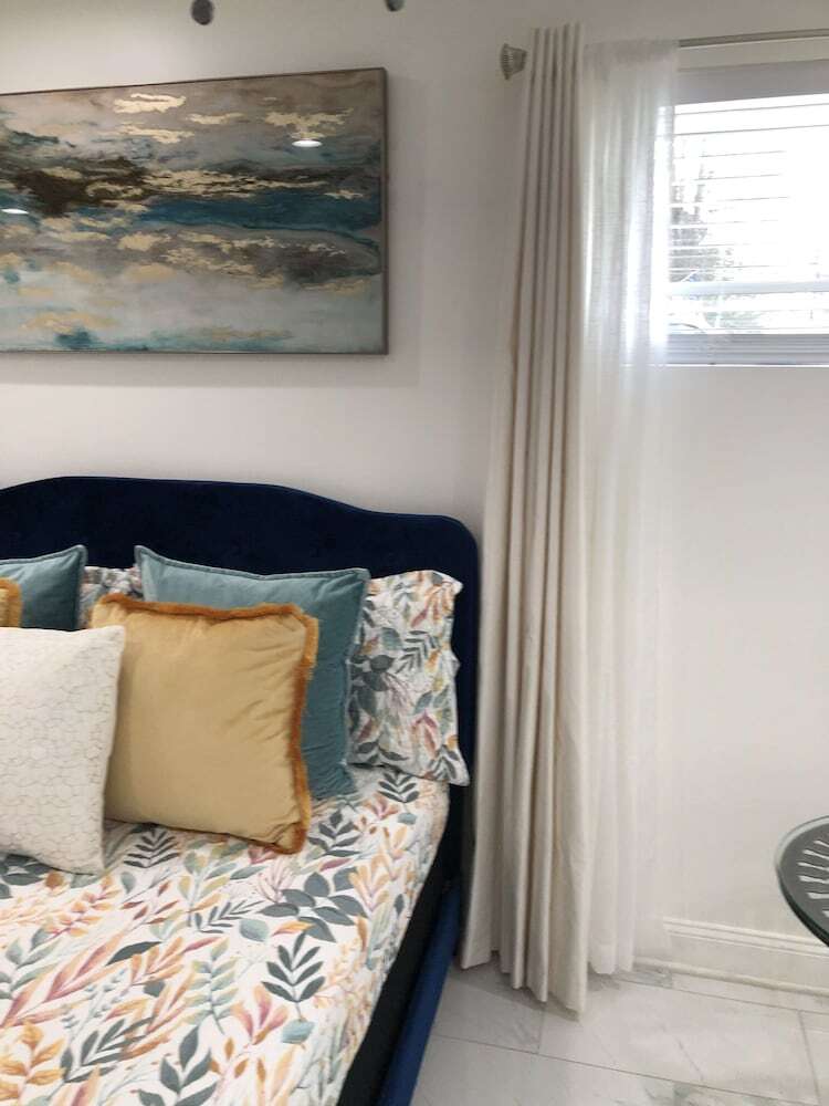 Naomi Bed & Breakfast
