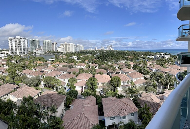 Aparthotel Sunny Isles Beach