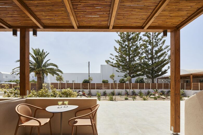 Hotel Apricus Suites