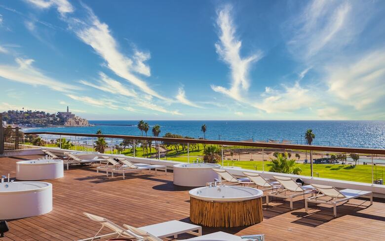 Brown Brut Seafront Hotel