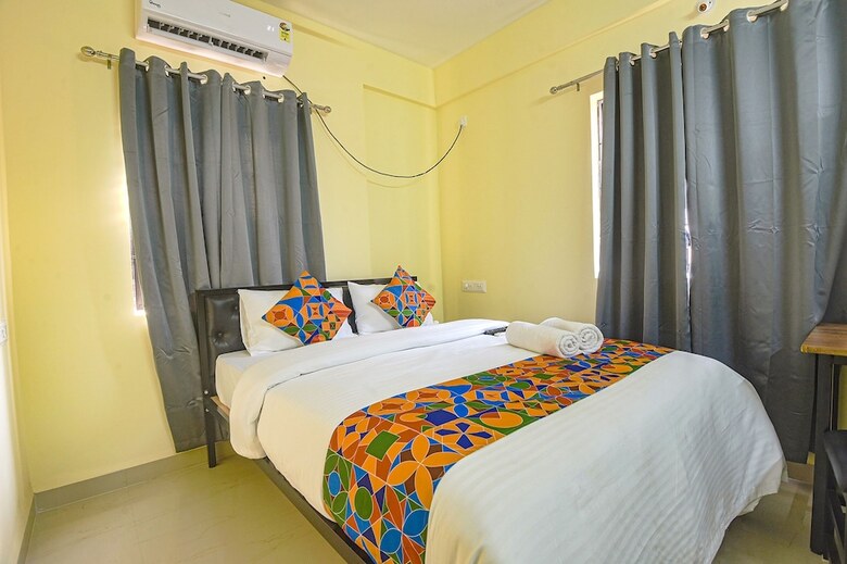 Hotel Fabexpress Symphony Homes, Calangute Beach