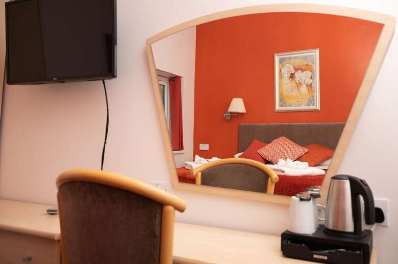 Tyn-y-coed Hotel