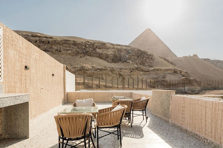 Villa Khufu Pyramids Hotel