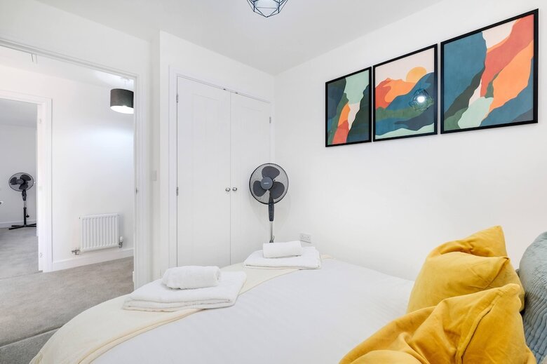 Modern 5 Bedroom 3 Bath Hse Aylesbury