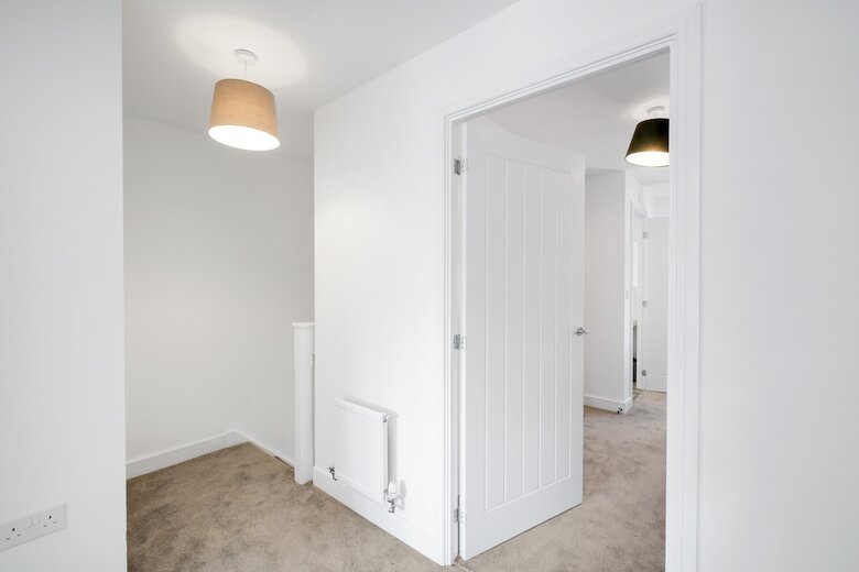 Modern 5 Bedroom 3 Bath Hse Aylesbury