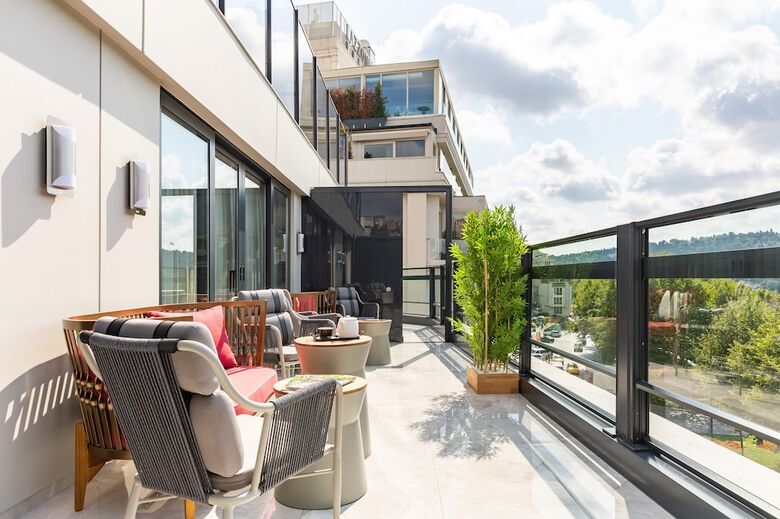 Stayso The House Hotel