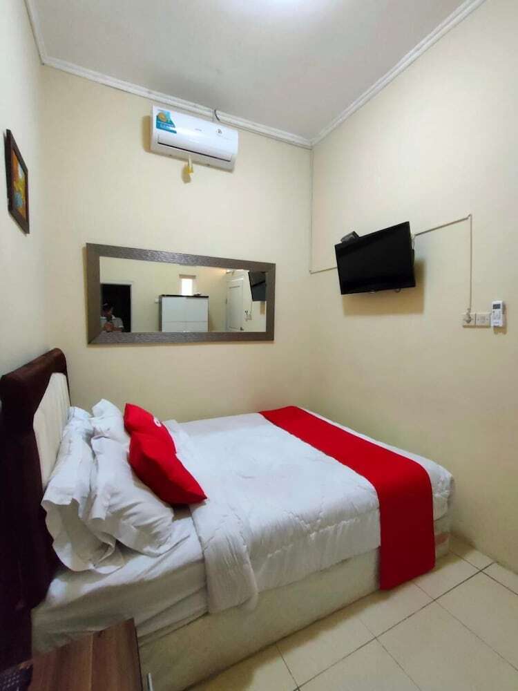 Bakom Inn Syariah - Standard Double Room