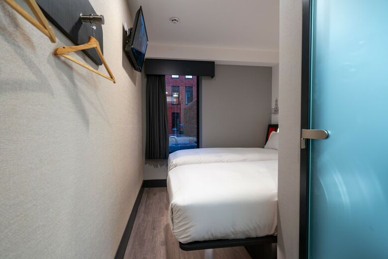 Easyhotel Dublin City Centre