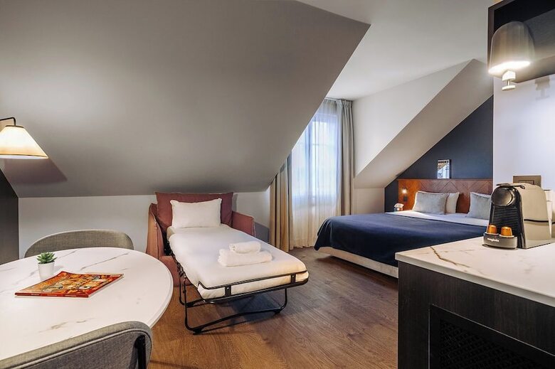 Rockypop Grenoble Hotel