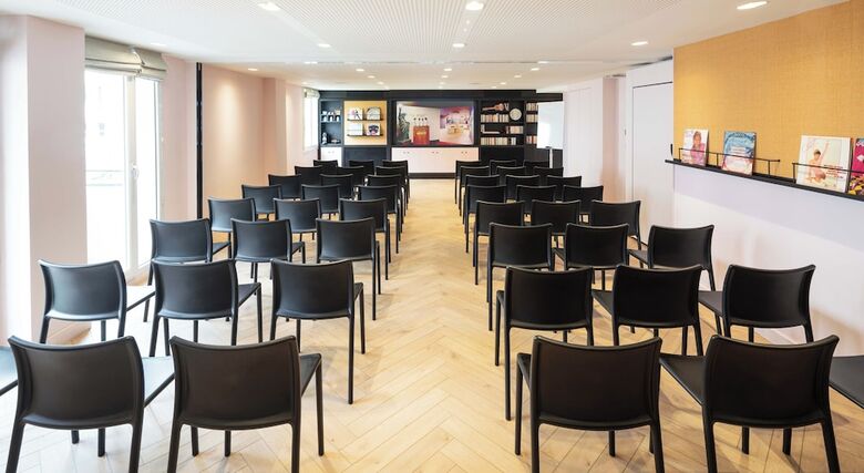 Rockypop Grenoble Hotel