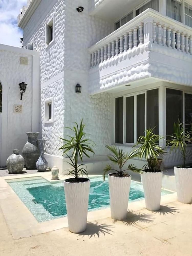 Le Castel Blanc Hotel Boutique