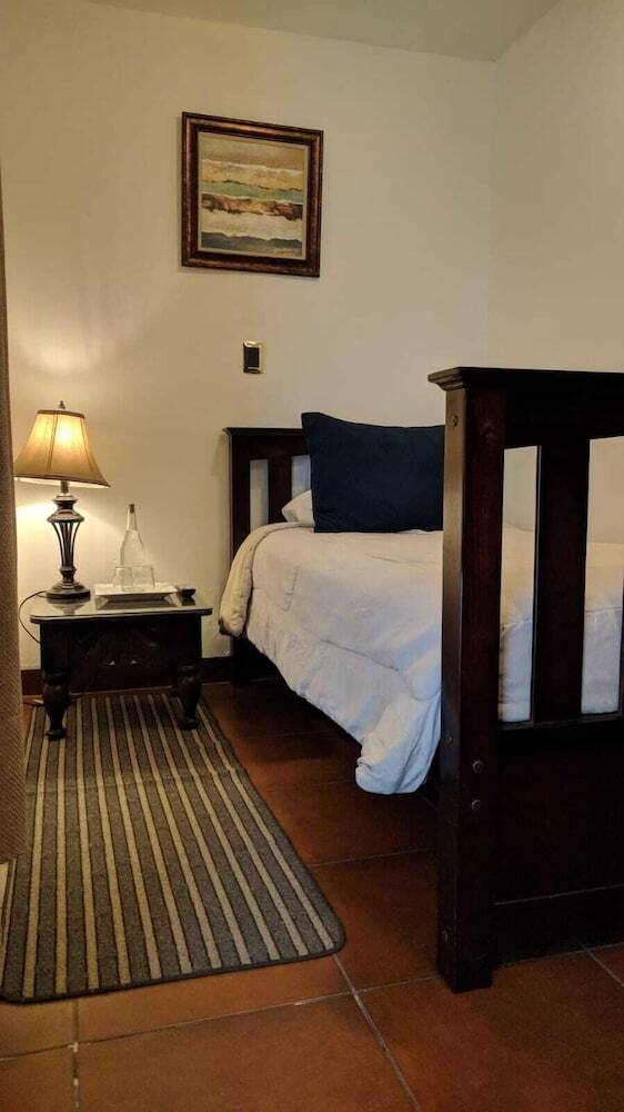 Bed & Breakfast Hotel Posada De La Luna