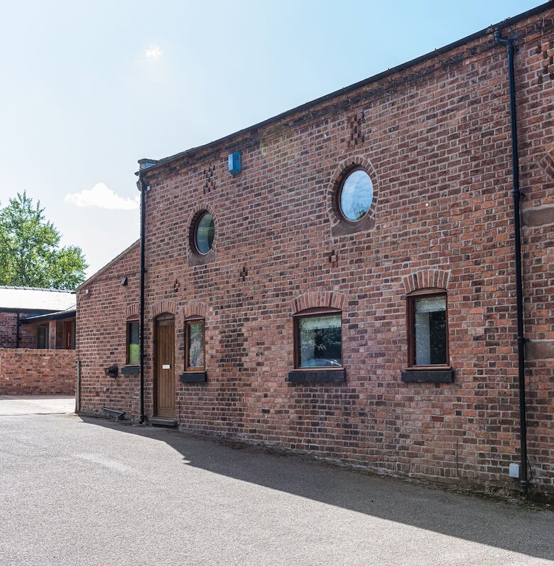 No1 Little Barrow Barns