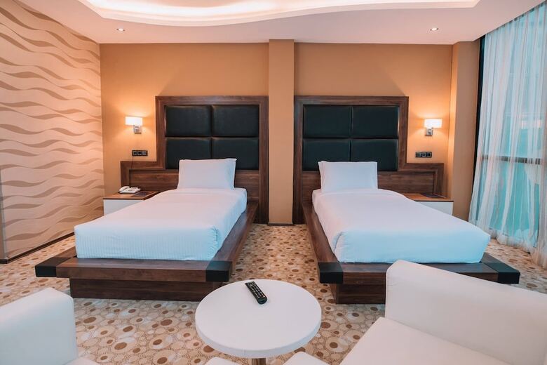 Diamond Hotel