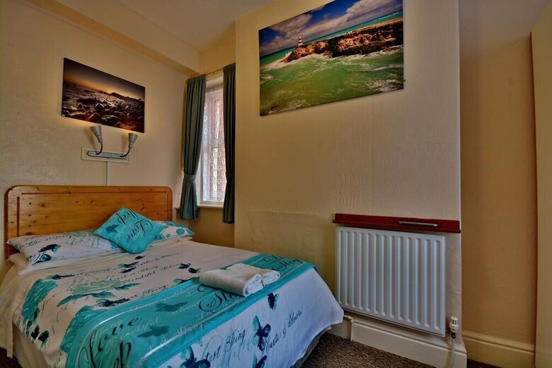 Shazron Hotel