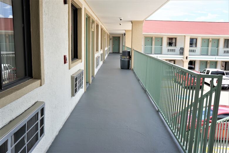 Motel Palace Inn - Antoine