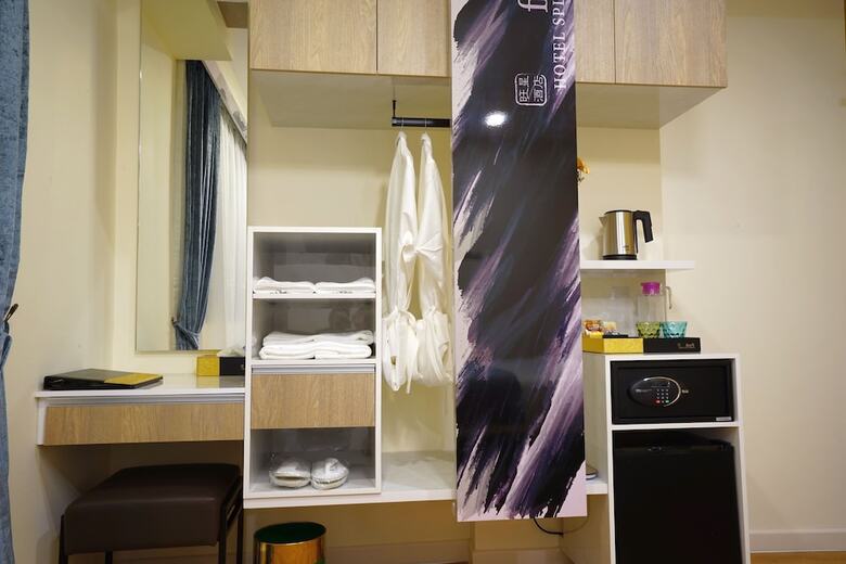 Five6 Hotel Splendour